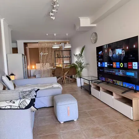 Garden Bbq & Walk To 10min-sesimbra Apartment Sesimbra