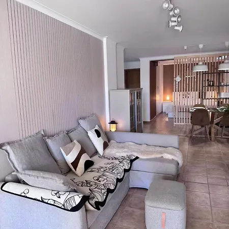 Garden Bbq & Walk To 10min-sesimbra Sesimbra