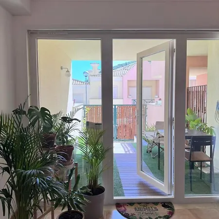 Garden Bbq & Walk To 10min-sesimbra