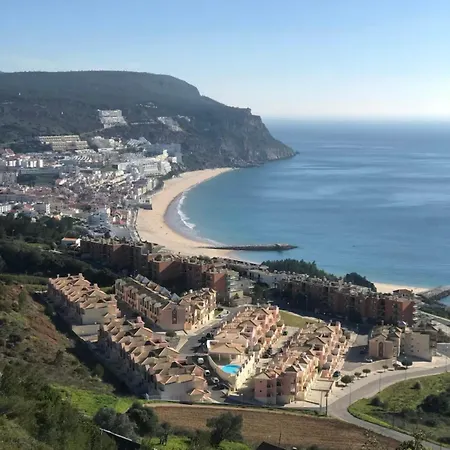 Garden Bbq & Walk To 10min-sesimbra Apartment
