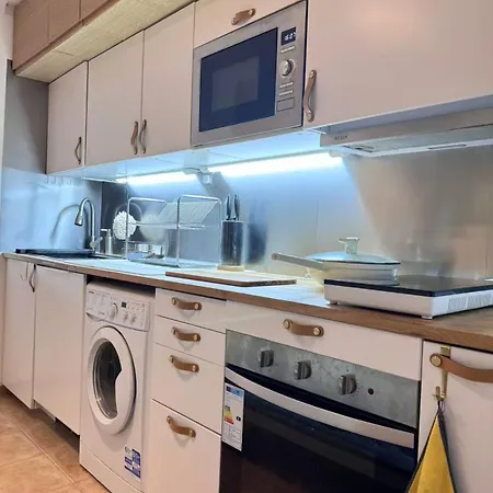 Garden Bbq & Walk To 10min-sesimbra