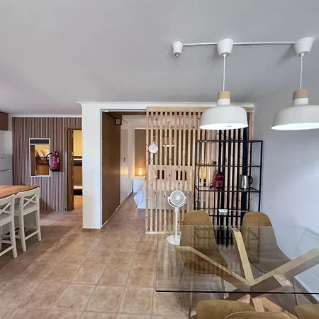 Garden Bbq & Walk To 10min-sesimbra Lägenhet