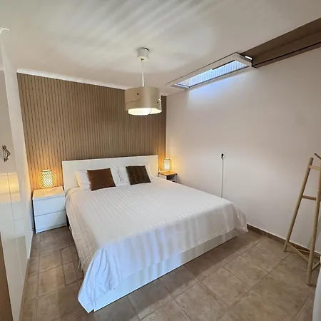 Garden Bbq & Walk To 10min-sesimbra * Sesimbra