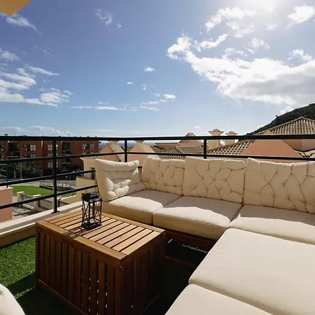 Premium Sea View Retreat With Ac - 10 Min