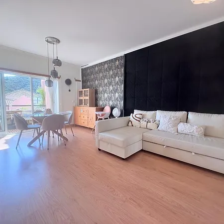 Premium Sea View Retreat With Ac - 10 Min *
