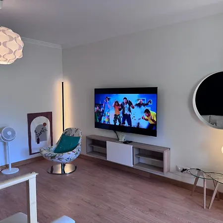 Premium Sea View Retreat With Ac - 10 Min