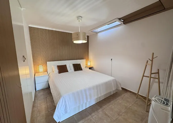 Ocean View Gem With Bbq & Walk To 10min-sesimbra * Σεσίμπρα