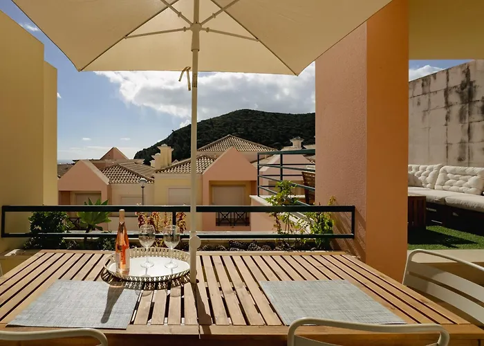 アパート Premium Sea View Retreat With Ac - 10 Min
