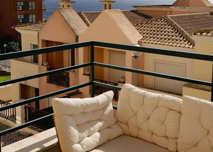 Premium Sea View Retreat With Ac - 10 Min