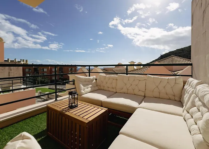 Ocean View Gem With Bbq & Walk To 10min-sesimbra