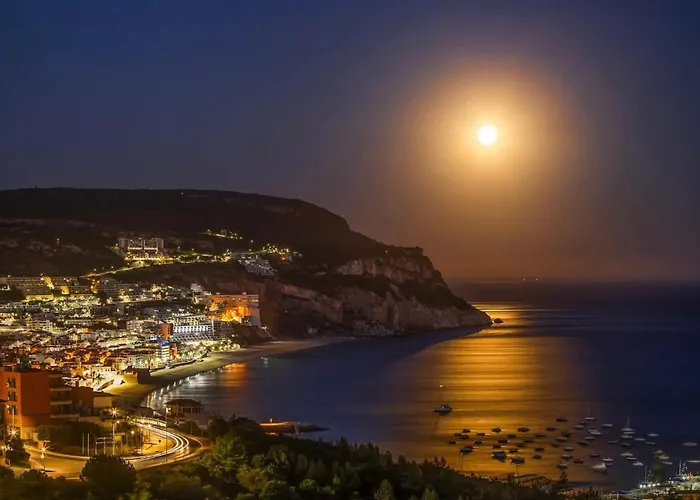 Ocean View Gem With Bbq & Walk To 10min-sesimbra Διαμέρισμα *