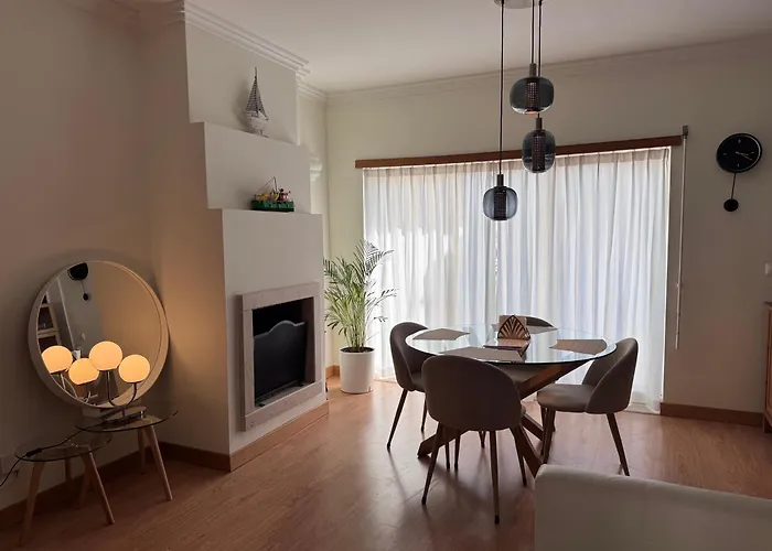 Premium Sea View Retreat With Ac - 10 Min Apartment *