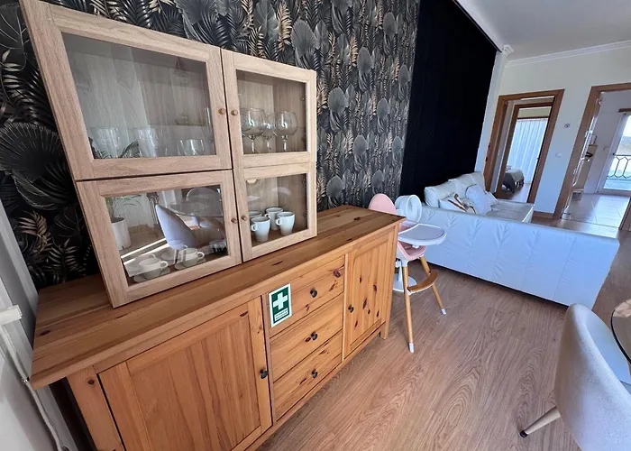 Premium Sea View Retreat With Ac - 10 Min Apartment *