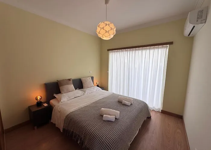 Apartment Premium Sea View Retreat With Ac - 10 Min Sesimbra