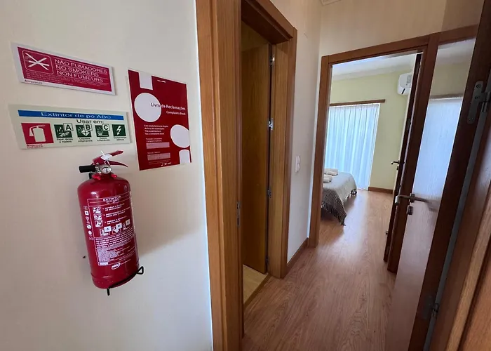 Premium Sea View Retreat With Ac - 10 Min *